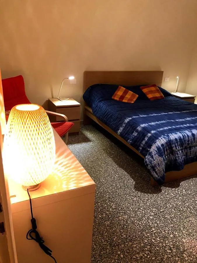 Dany'S Home Livorno Alloggio in famiglia
